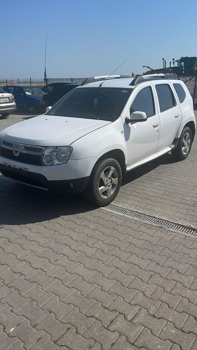 Dezmembram Dacia Duster 1.5 diesel 4x4 din 2011
