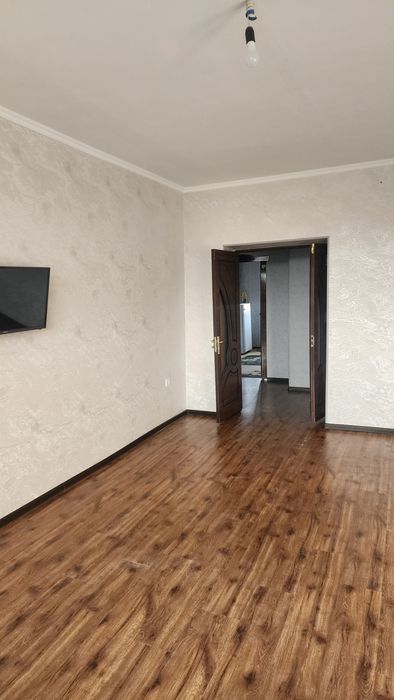 3 xonali novastroykadan Ohangaron