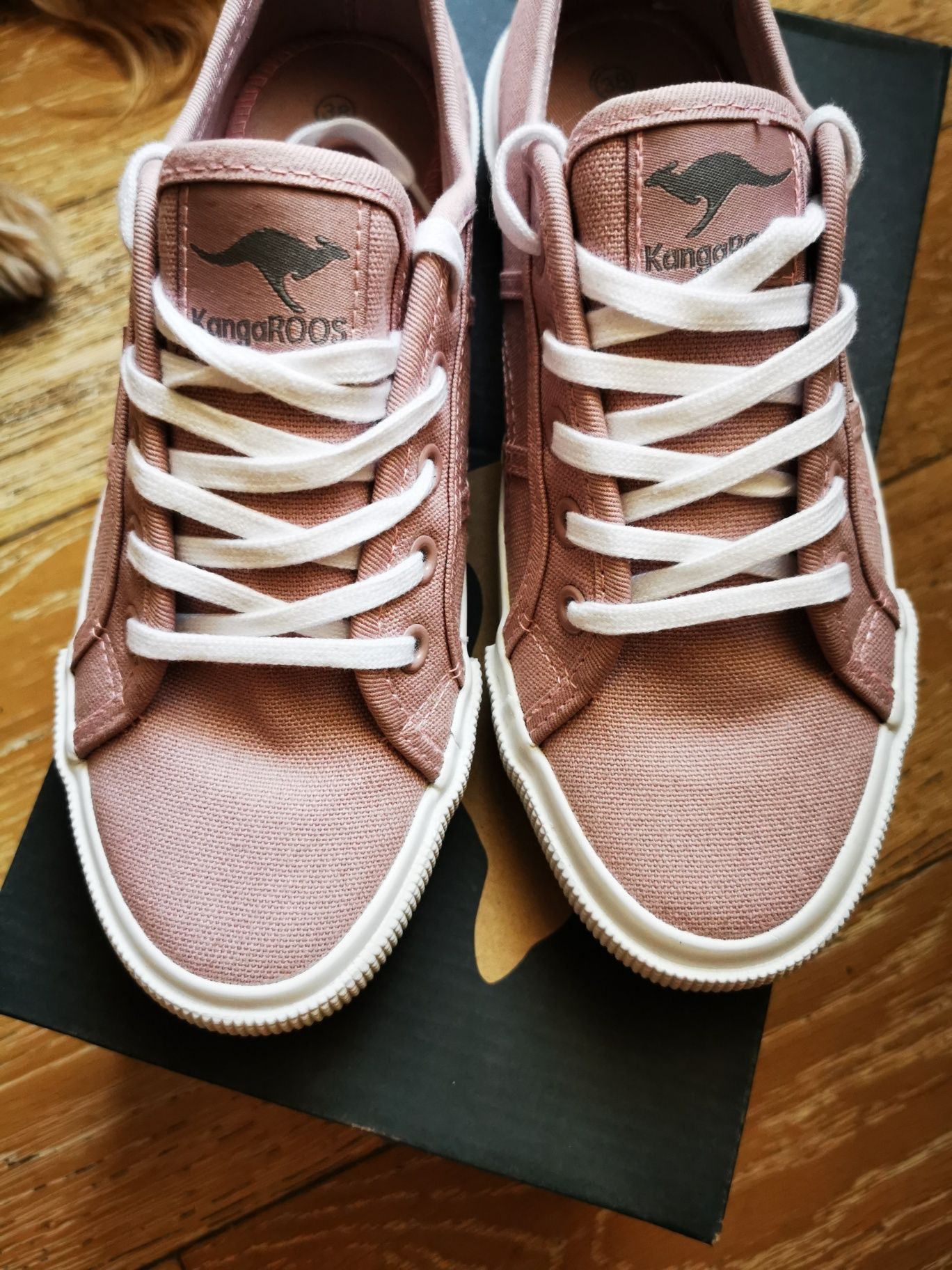 Чисто Нови Кецове Kangaroos 37 1/2, 38 номер