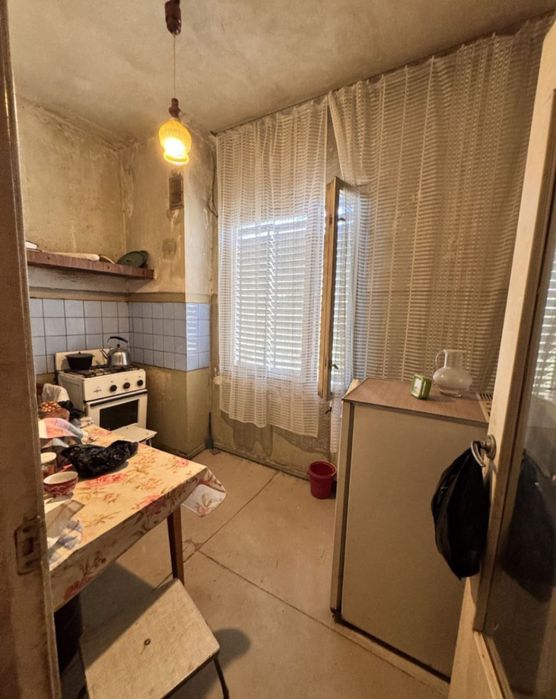 Чиланзар 25.  Срочно. 1 комнатная улучшенка