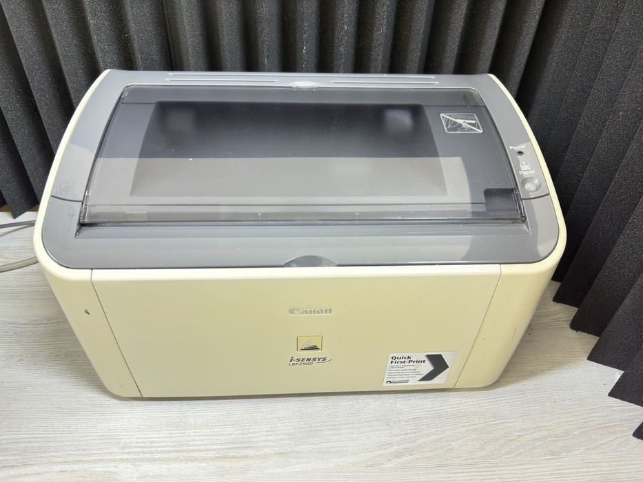 Canon 2900 eng ishonchli printer, ideal holatda