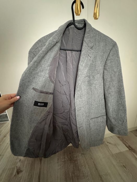 Дамско сако на БООС