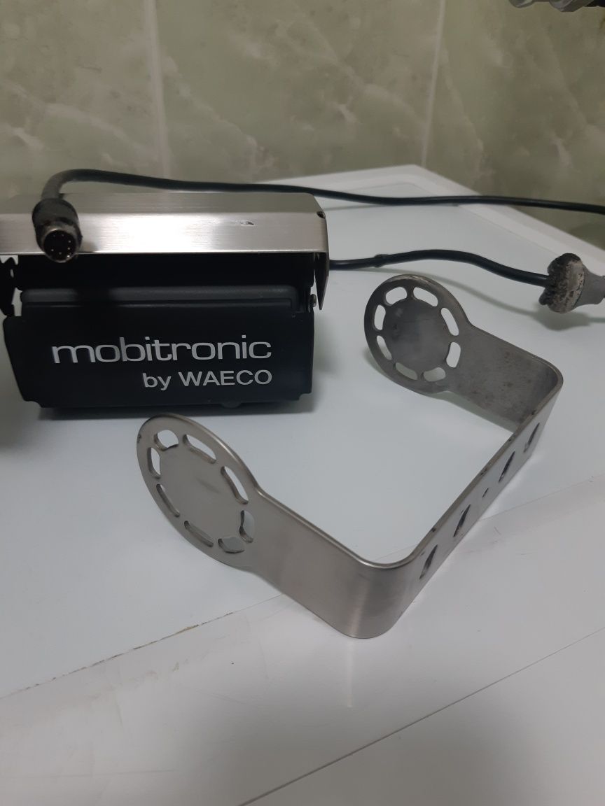 Monitor si camera Mobitronic by Waeco