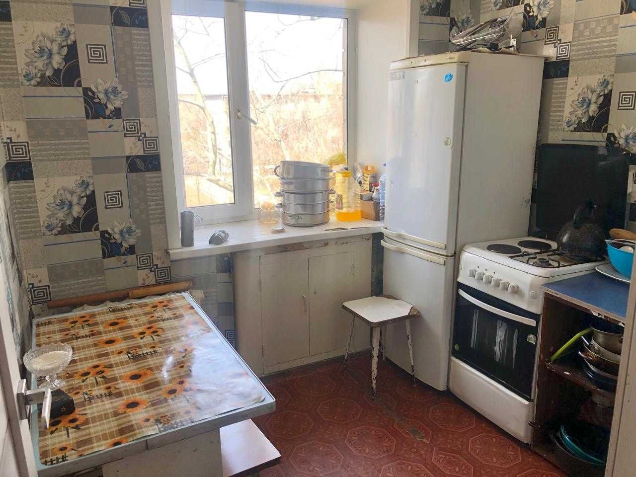 Продаем 2-хкомнатную квартиру в 12 мкр-не на Горняке