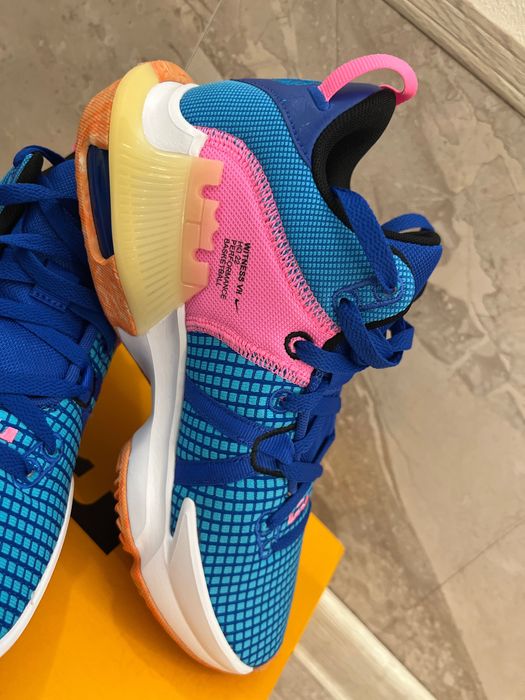 Баскетболни маратонки NIKE x Lebron Witness VII Blue/Multicolor