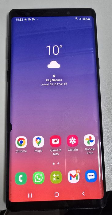 Samsung Note9 funcțional o fisura pe ecran