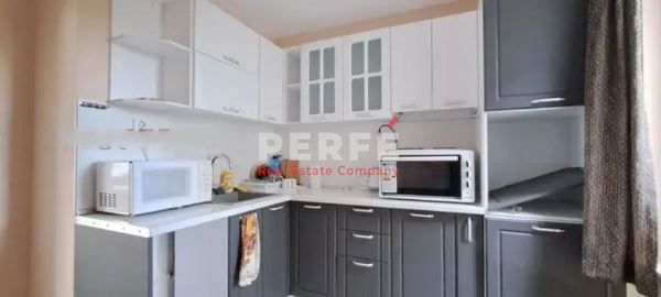 Продава се Тристаен апартамент в Свети Влас - 70 кв.м за 1060 €/кв.м - Снимка #1