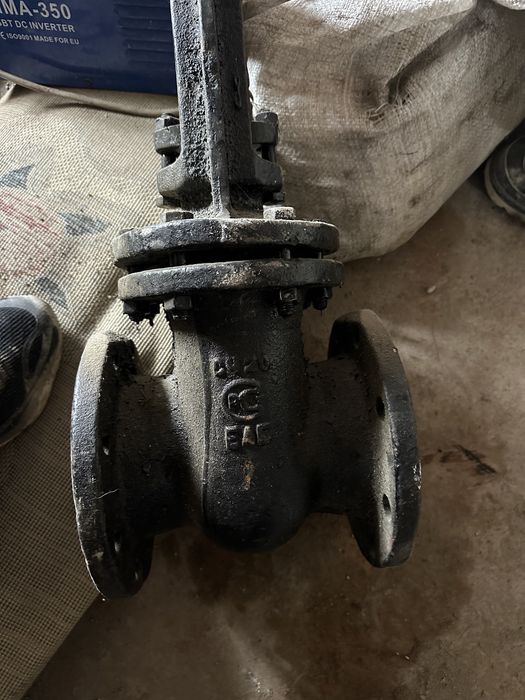 Задвижка 100дяметр.