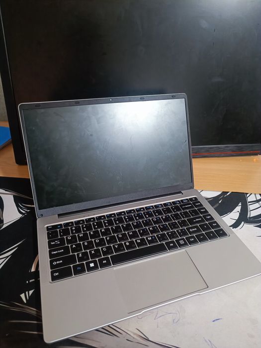 Мниатюрный ноутбук hydra