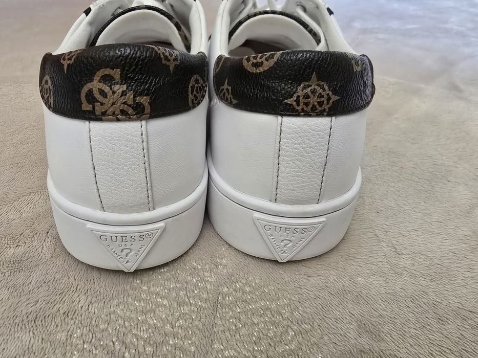 Sneakers Guess Pardie6 FLJPR6 ELE12 Alb