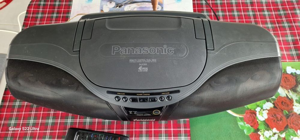 Super Boombox PANASONIC rx-dt75 cu telecomanda
