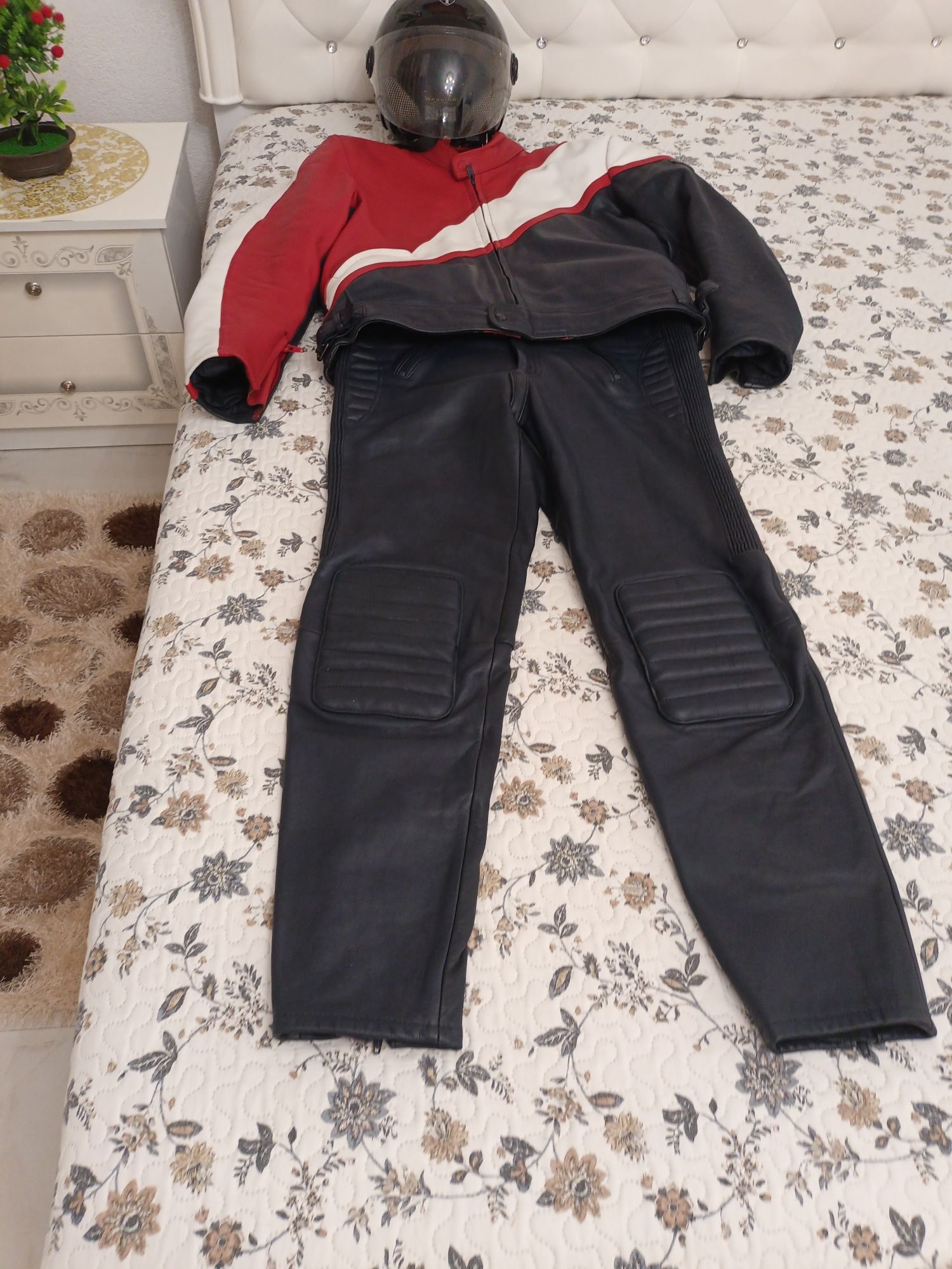 Vind costum moto piele marca polo 85 kg  170 marimea L