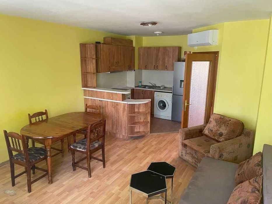 Дава се под наем Двустаен апартамент в Варна, Спортна зала - 60 кв.м за 382.5 € - Снимка #1