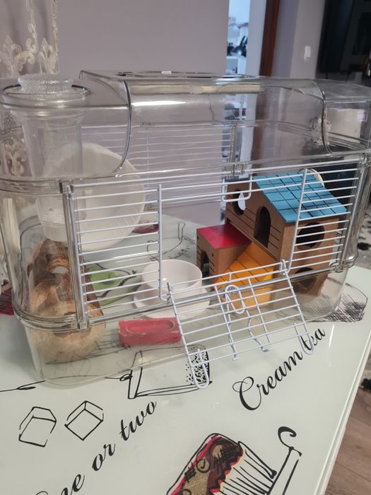 Vând cușcă hamster!