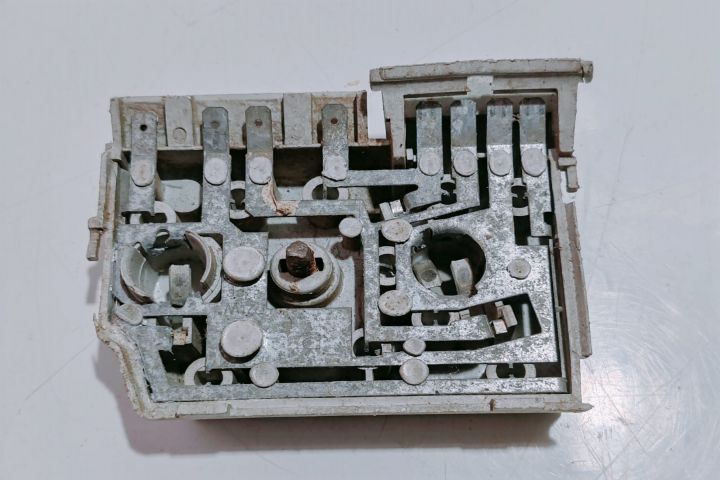 Soclu Stop Dreapta 29632201 Audi 80 a 4-a generatie (B3)