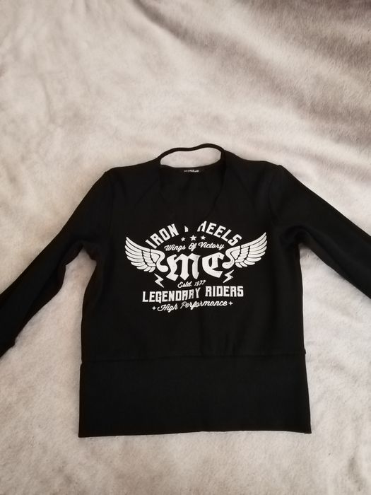 Блуза на марката negative! Много добро състояние!