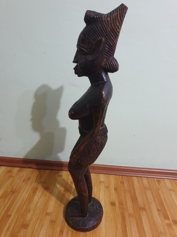 Vând statuetă africană