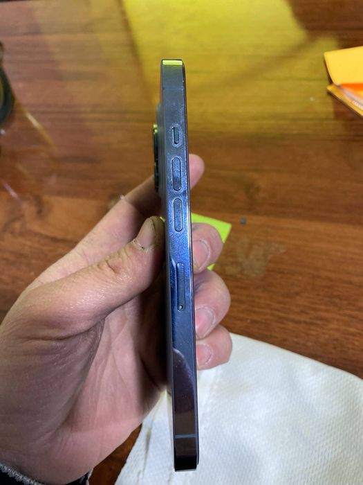 Iphone 13 pro zaa region 2 sim