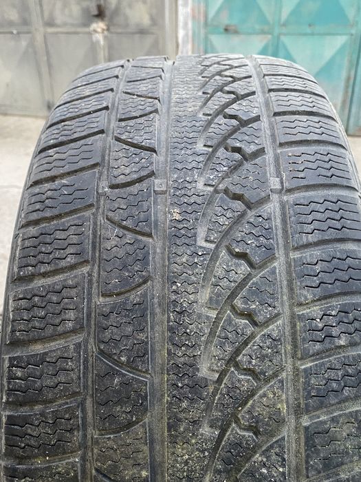 Зимни гуми 245/50/18