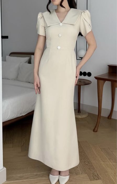 Силуэтное и нежное платье от бренда Bergamo