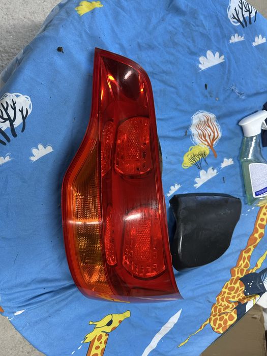 Stop dreapta audi q7.cod:4l0945094.