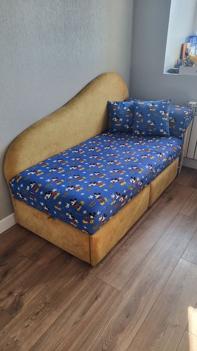 Продам детскую софу