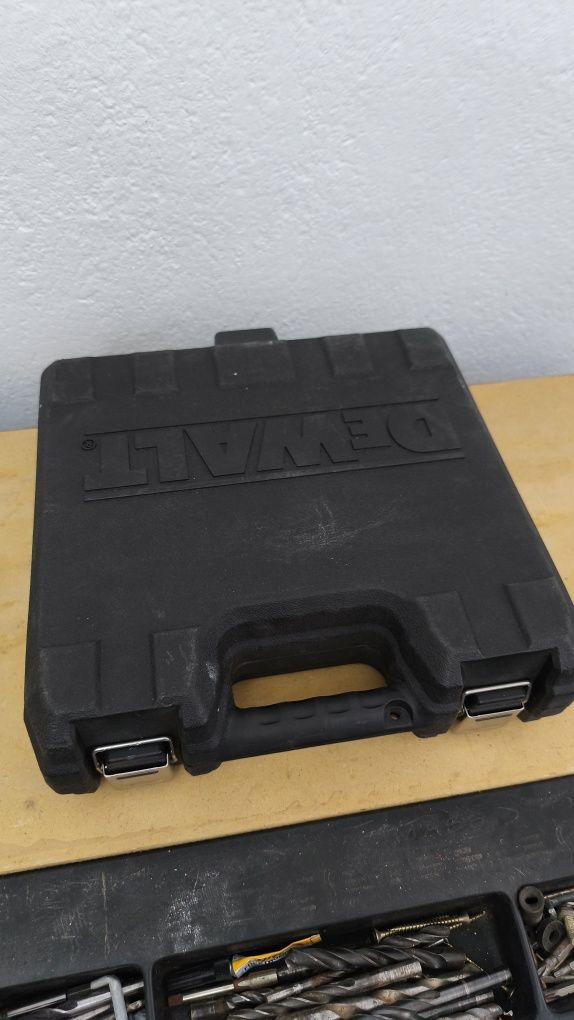 Пневматичен такер DeWalt
