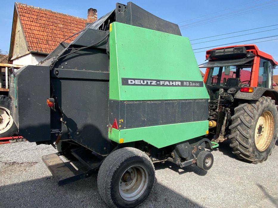 Balotiera rotunda Deutz Fahr RB 3.81