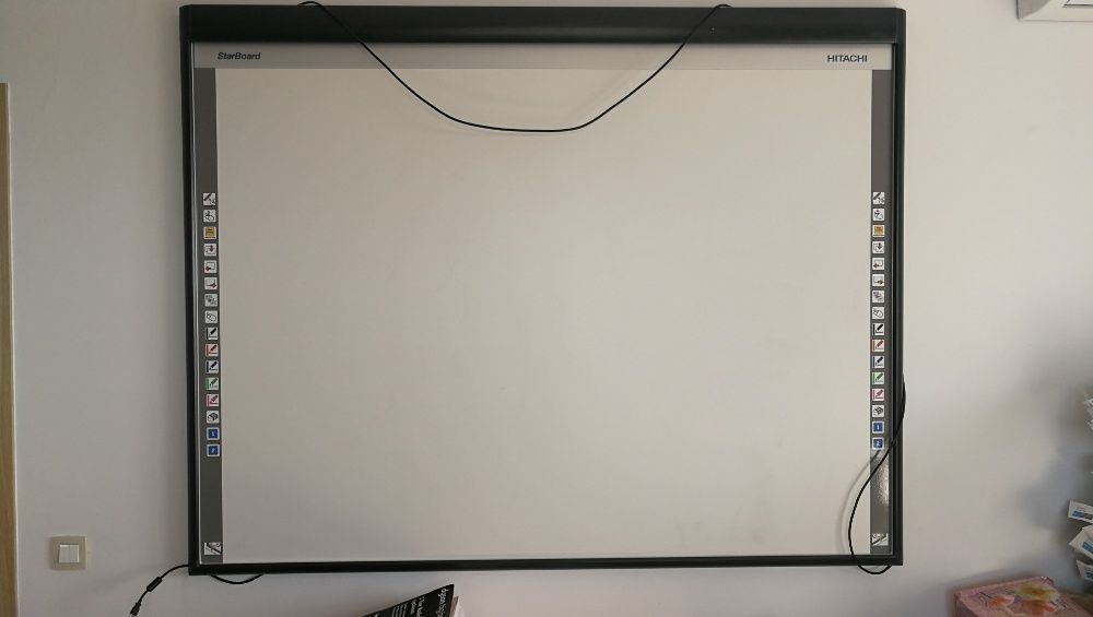 Ecran proiecție  gen Tabela interactiva Smartboard STARBOAR Hitachi