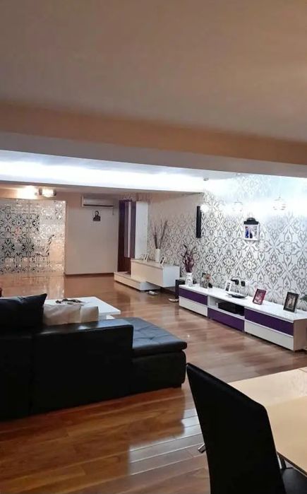 Vând apartament 5 camere – 200 m² – Popesti-Leordeni – loc parcare