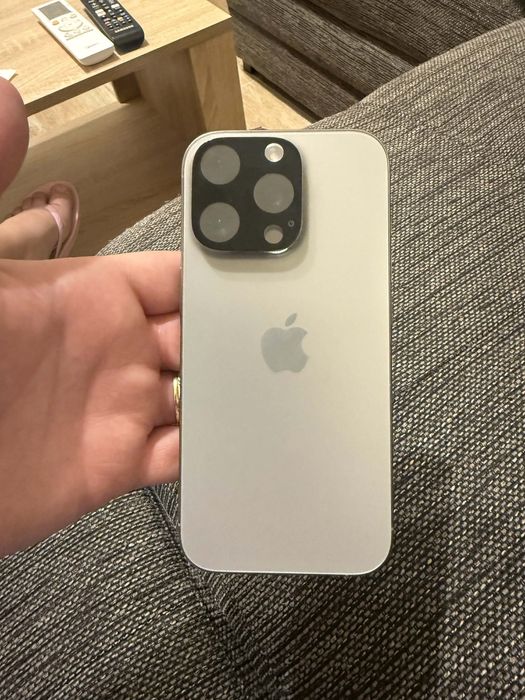 Iphone 16 pro 256 GB с оставаща 1 година гаранция