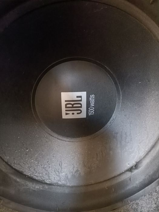 Продам мощный сабуфер JBL