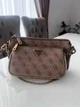 Дамска чанта Guess