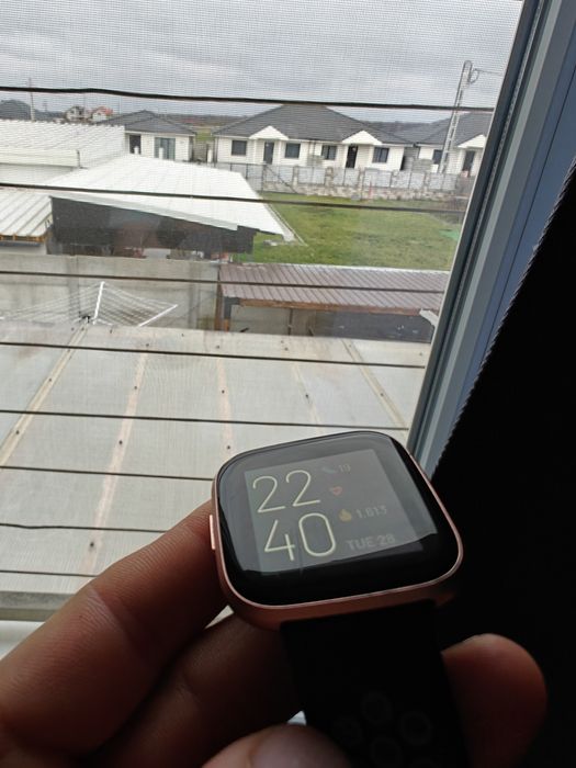 Fitbit versa 2 in stare bună