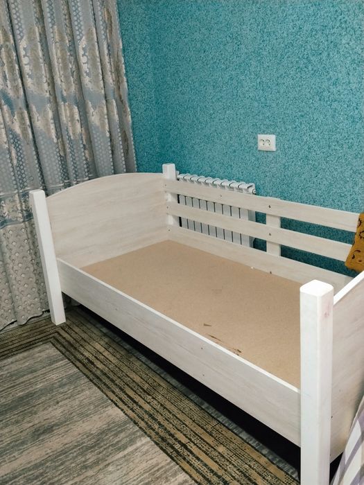 SROCHNA SOTILADI Bolalar uchun 2 etajli kravat.