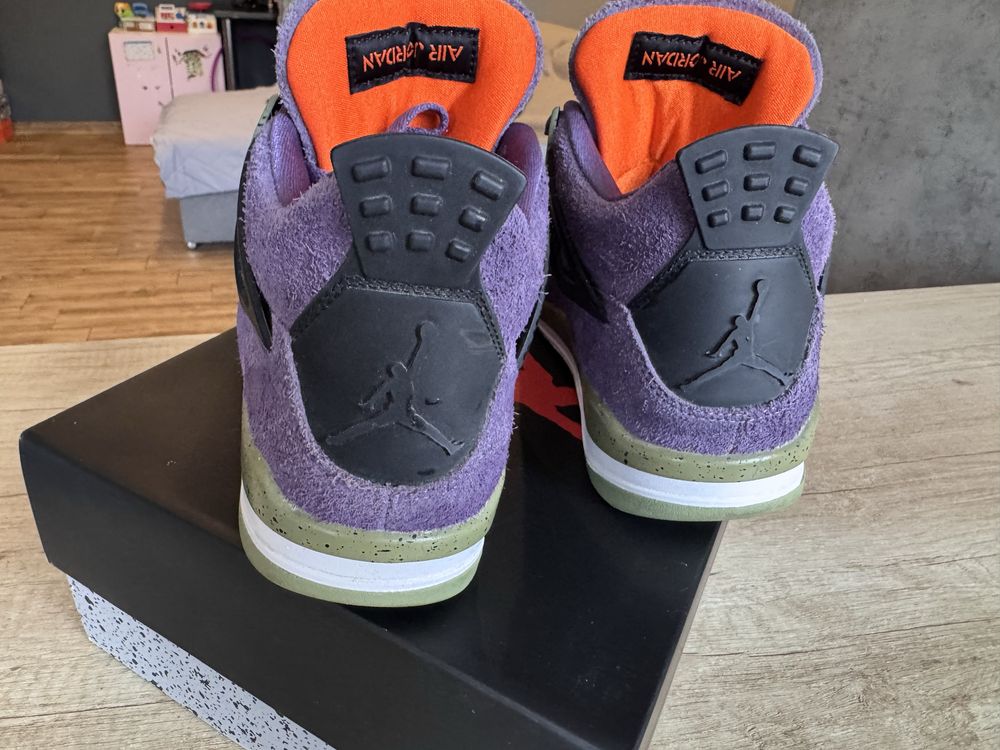 Jordan 4 Canyon purple/orange 40EU