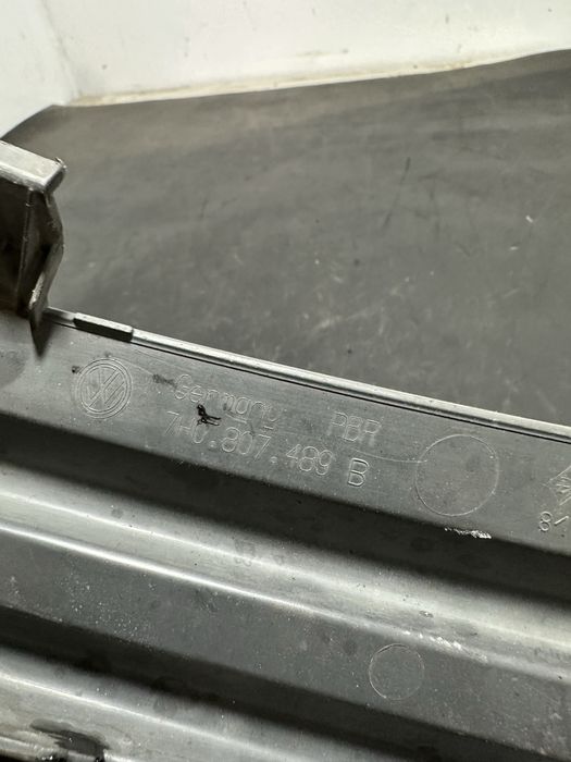 Grila proiector ceata stanga Vw Transporter T5 | 7H0807489