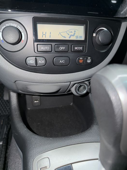 Продается черная Gentra автомат БЕЗ ЛЮК