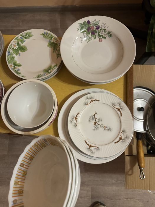 Отдам даром посуду, остатки