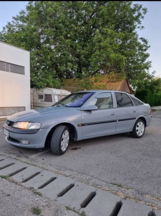 Vând Opel Vectra b -cc