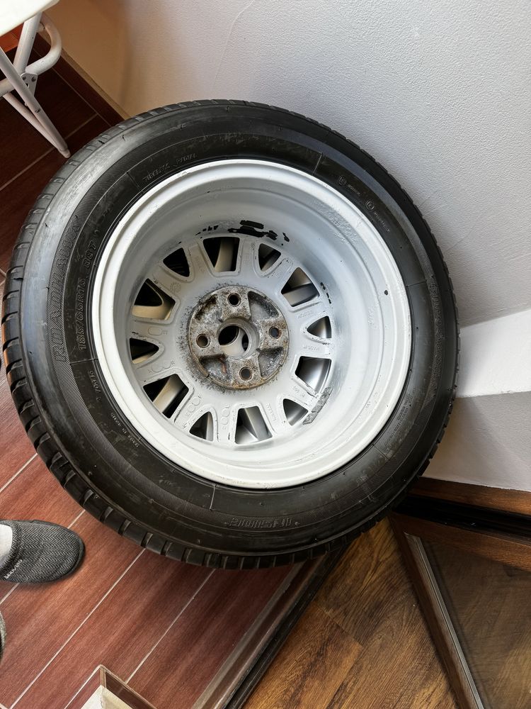 Нови летни гуми с джанти 185/65R15