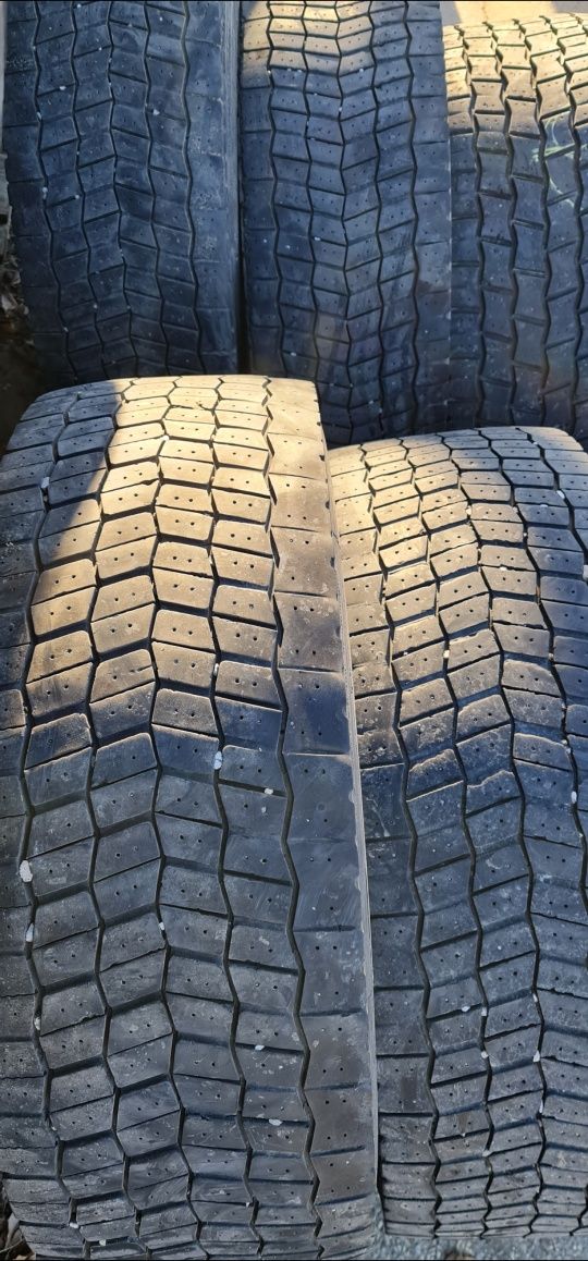 Anvelope Camion 315 70 22.5  Tractiune Bridgestone Hankook