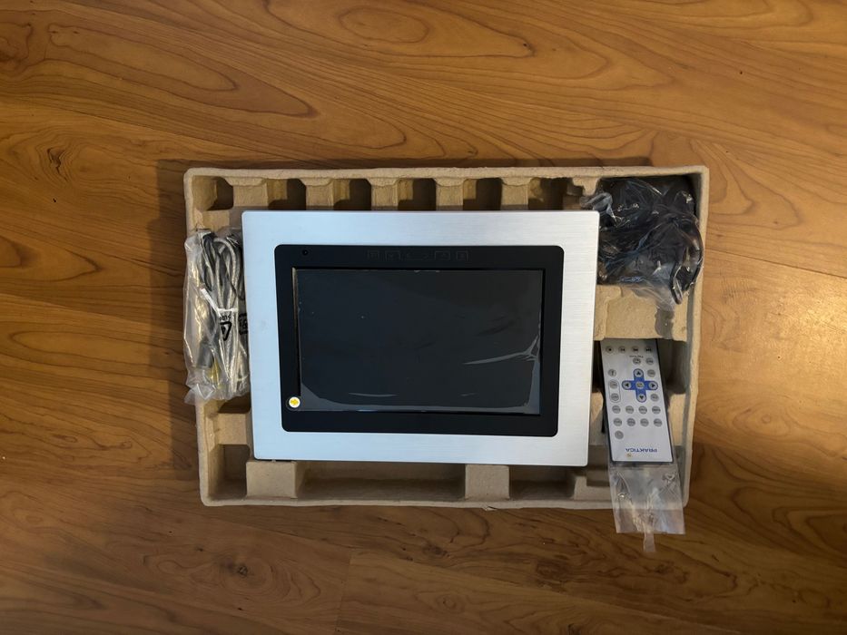 Дигитална фоторамка Praktica