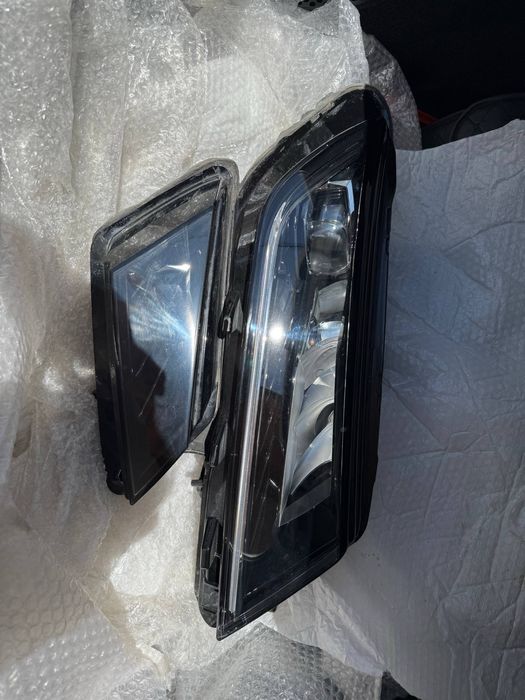 Фара правая Skoda Kodiaq