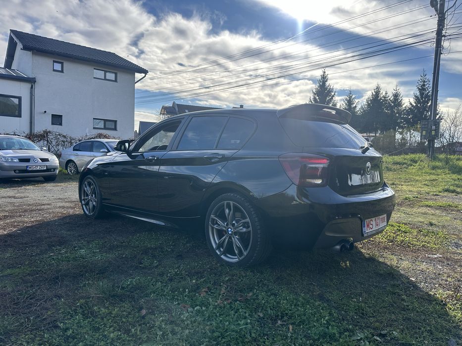 BMW 118i, M pachet, Navi mare, Xenon, Piele