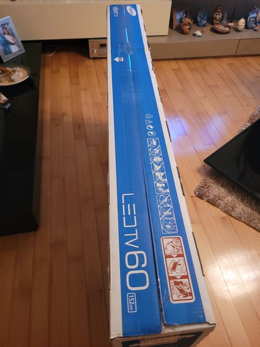 Televizor Samsung Smart TV 152cm