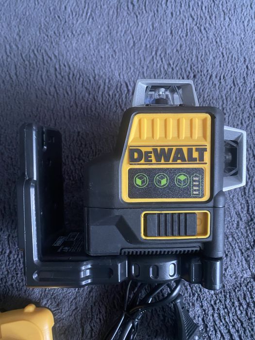 Nivela Laser DeWalt 089LG noua baterie incarcator