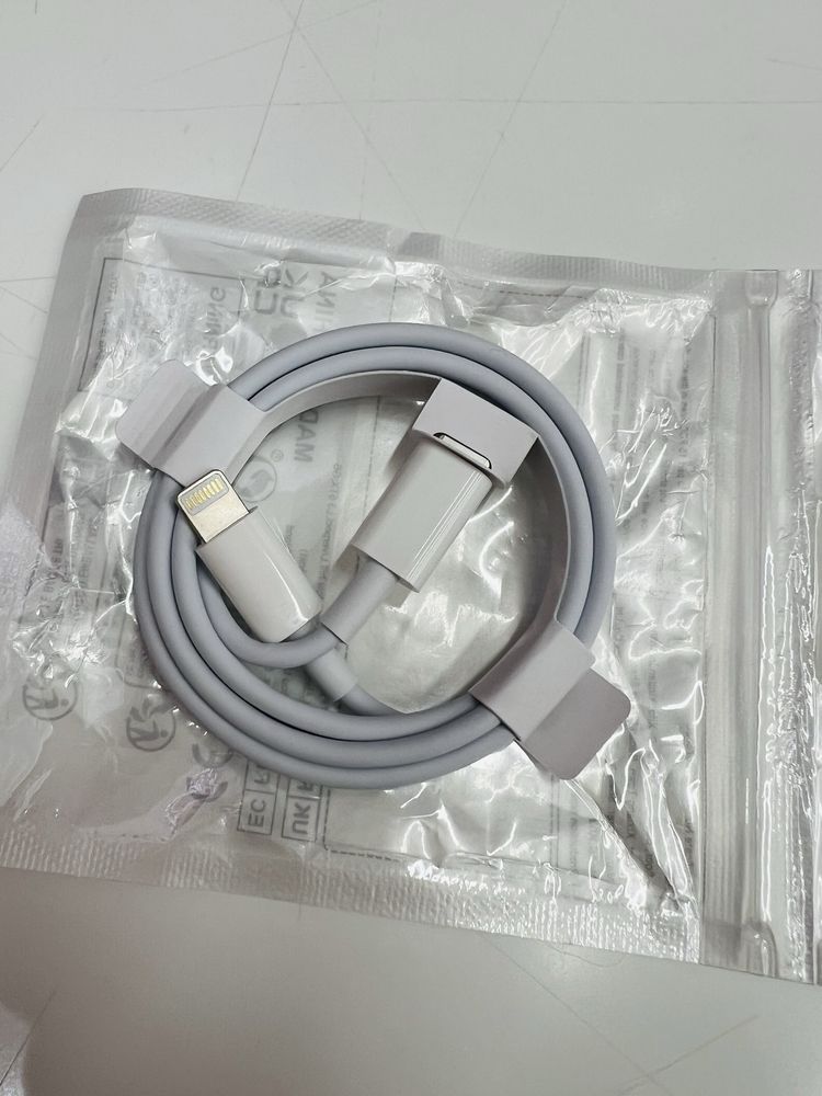 Cablu iphone nou