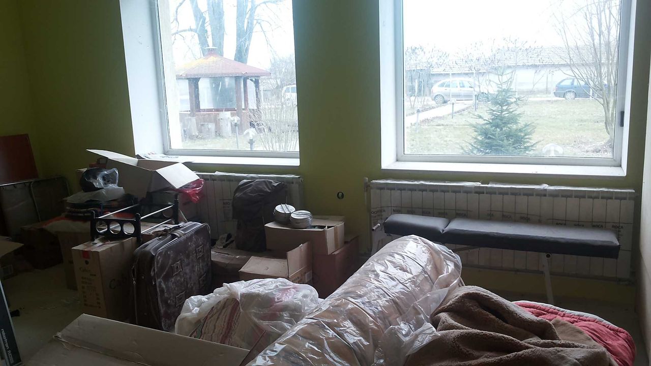 Продава се Къща в с. Методиево, Област Добрич - 300 кв.м за 400 €/кв.м - Снимка #12