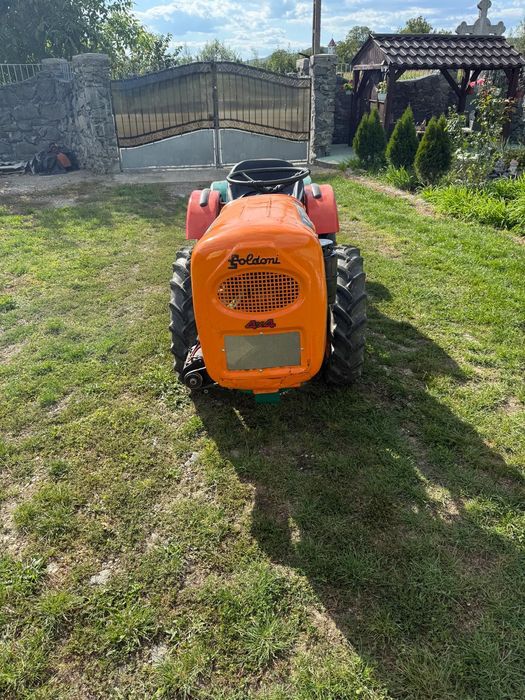 Vând tractoraș Goldoni 4x4